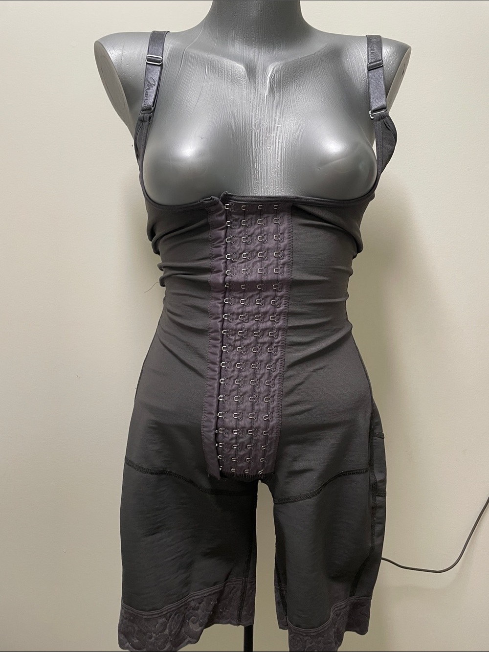 Sculpting Full-Body Shapewear Bodysuit in Dark Gray - Picture 3 of 6